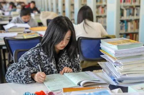 华南理工吃瓜视频,揭秘校园生活趣味瞬间
