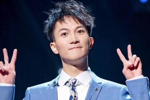 周深唱歌吃瓜是真的吗视频,真相揭秘